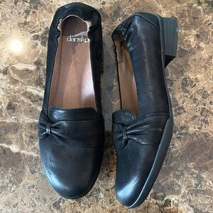 Dansko Karen Black Burnished Nubuck Leather Arch Comfort Leafer Flats 38 US7.5-8